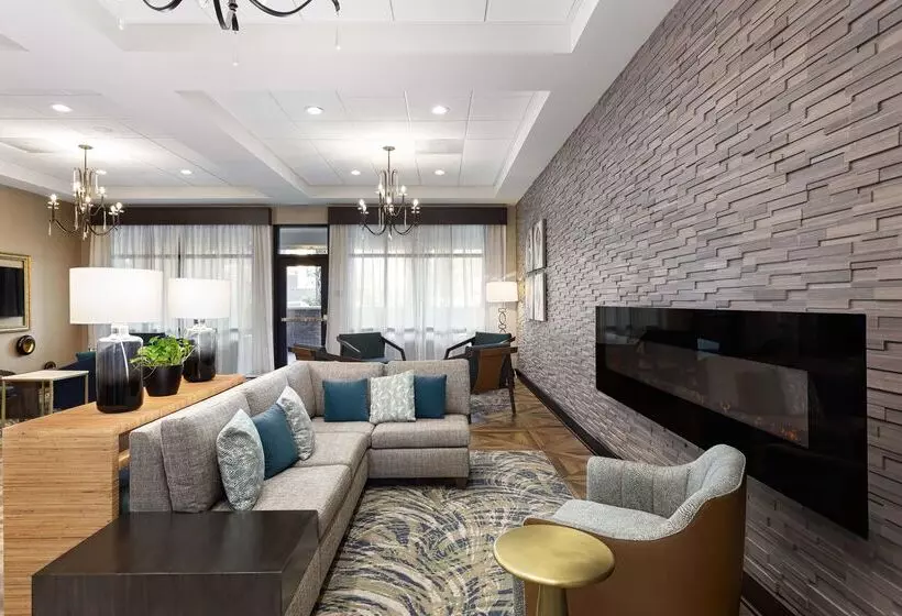 ホテル Doubletree By Hilton Charleston Mount Pleasant