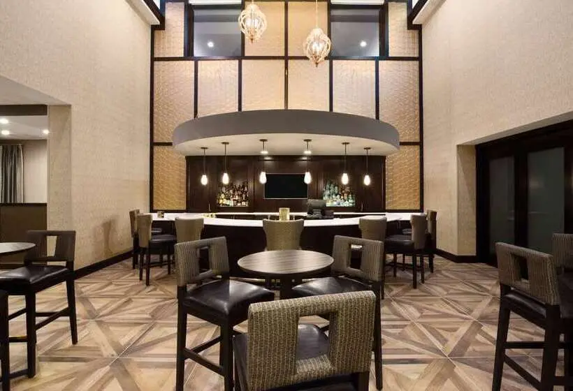 ホテル Doubletree By Hilton Charleston Mount Pleasant