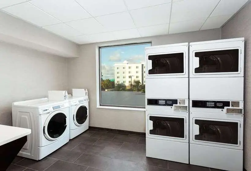ホテル Doubletree By Hilton Charleston Mount Pleasant