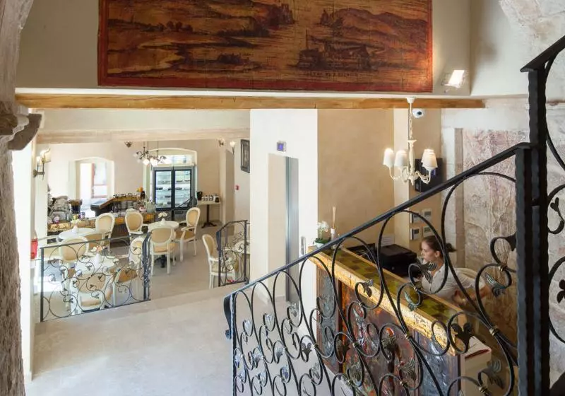 Heritage Hotel Life Palace