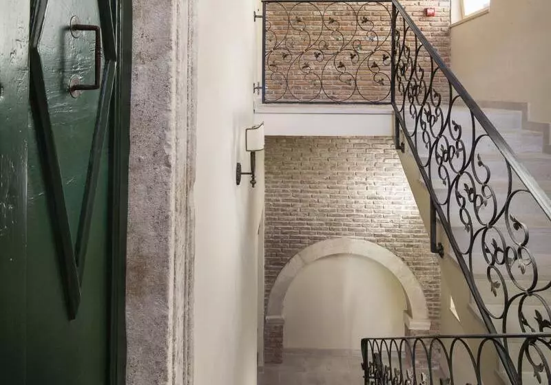 Heritage Hotel Life Palace