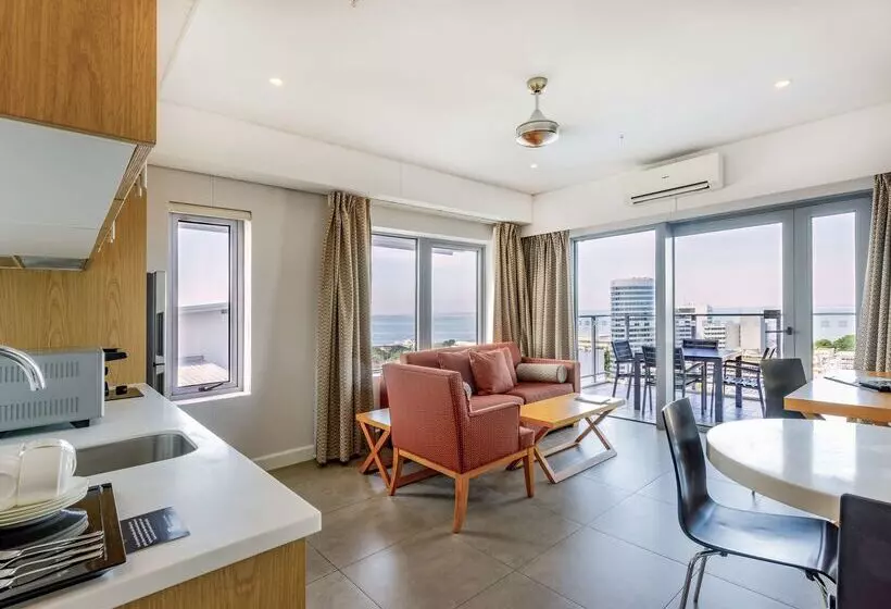 Отель Oaks Darwin Elan