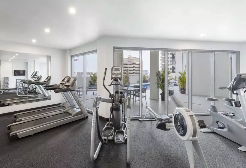 Отель Oaks Darwin Elan