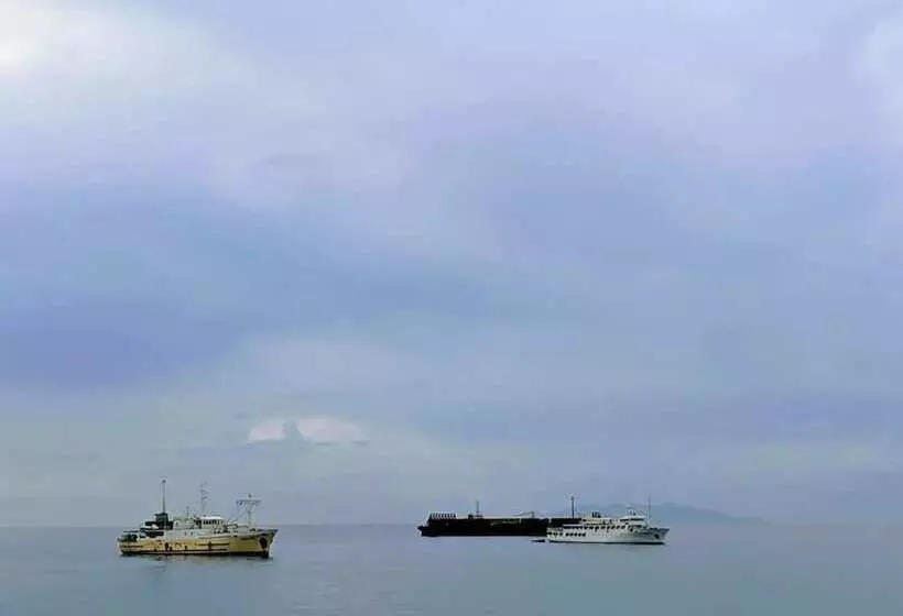 ホテル Pacific Crown