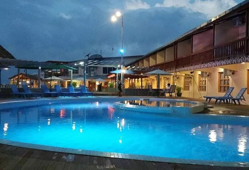 ホテル Pacific Crown