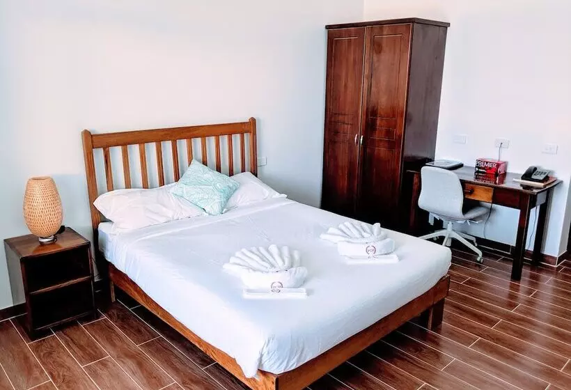 ホテル Pacific Crown