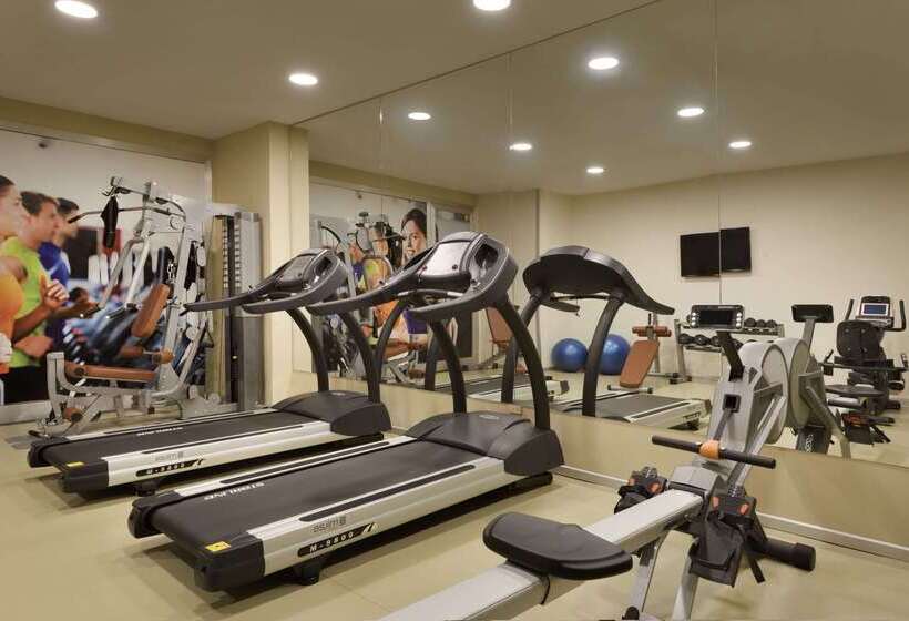 Ramada Hotel & Suites Sisli