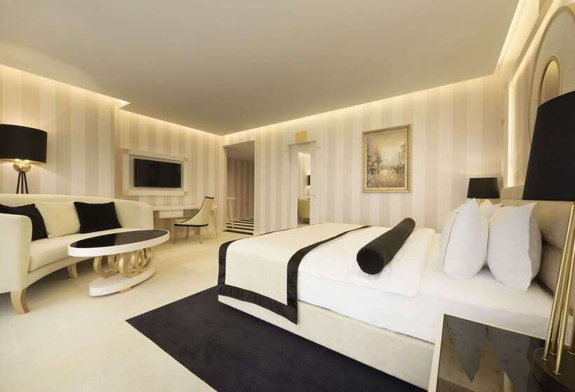 Ramada Hotel & Suites Sisli