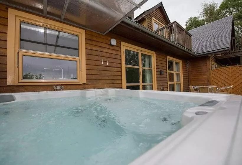 田舎風ホテル Loch Lomond Waterfront Luxury Lodges