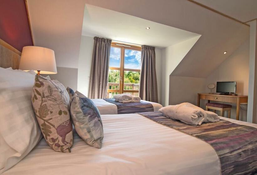 Сельский отель Loch Lomond Waterfront Luxury Lodges