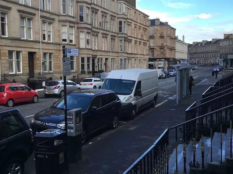 בית מלון כפרי Smiths