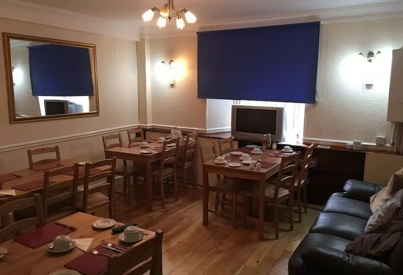 בית מלון כפרי Smiths