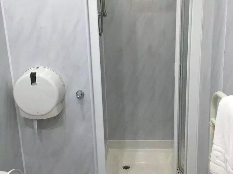 בית מלון כפרי Smiths