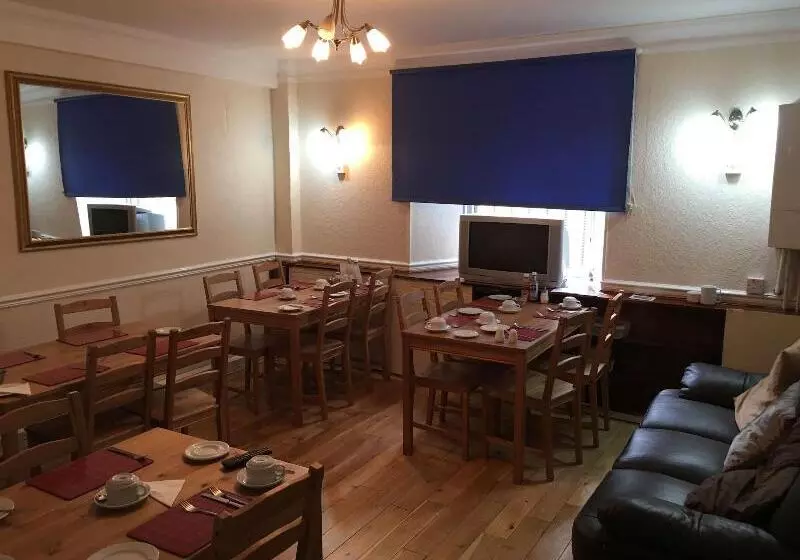 בית מלון כפרי Smiths