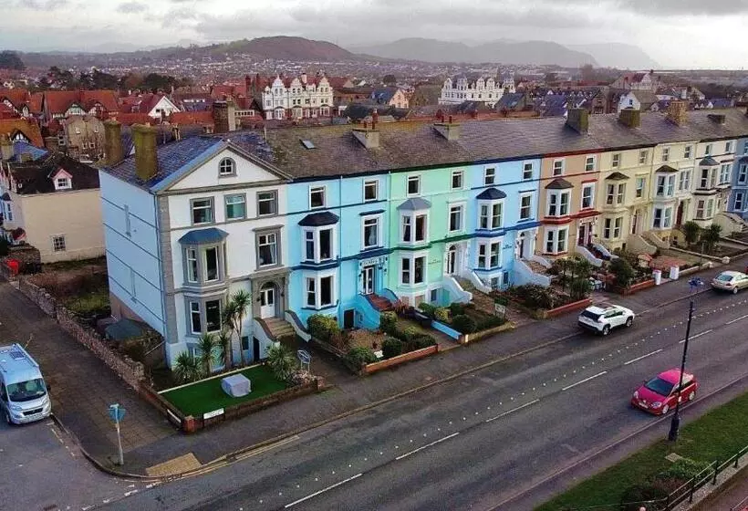 호텔 St Hilary Guest House