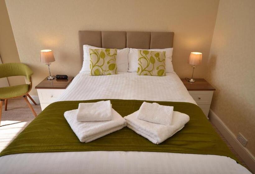 호텔 St Hilary Guest House