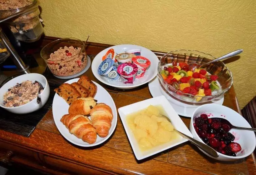 호텔 St Hilary Guest House