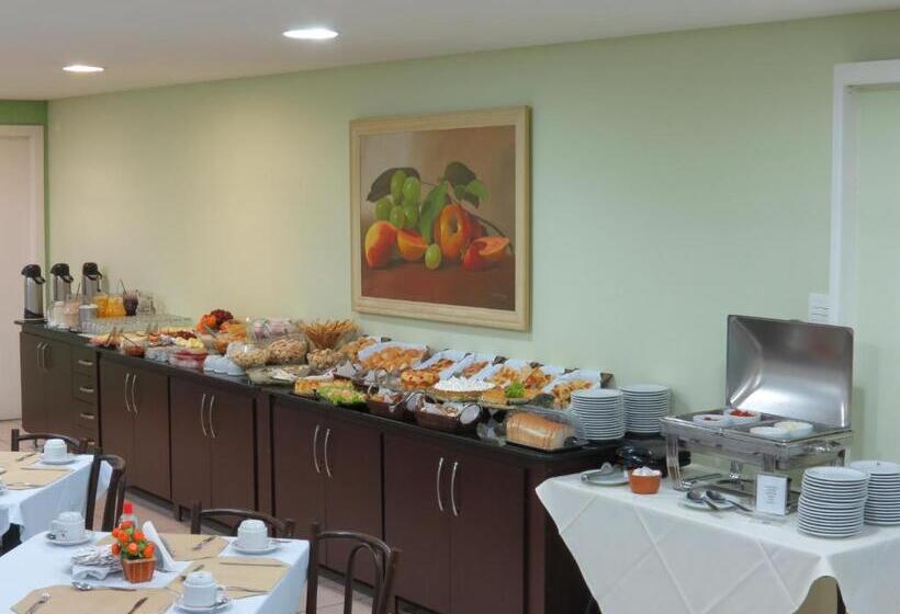 هتل Steel Valley Economic