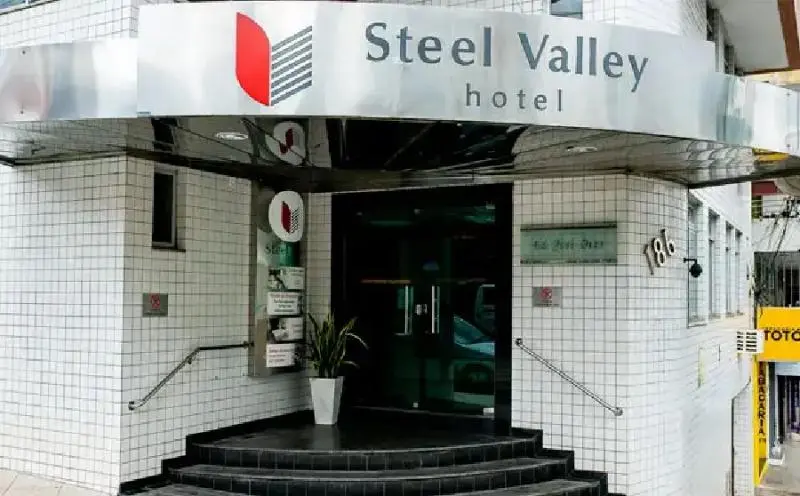 ホテル Steel Valley Economic