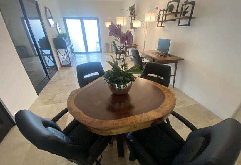 فندق Suites Mar Elena