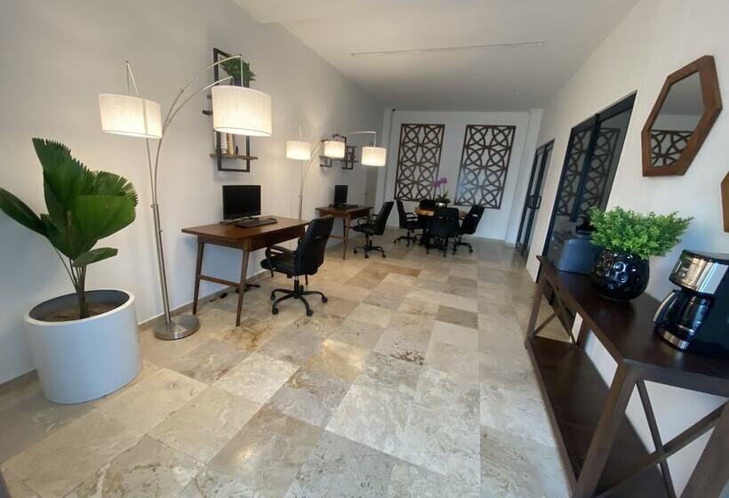 فندق Suites Mar Elena