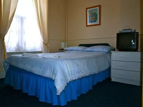 هتل The Claire Michelle