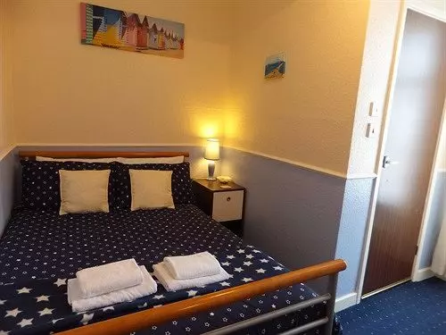 هتل The Claire Michelle