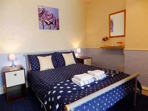 هتل The Claire Michelle