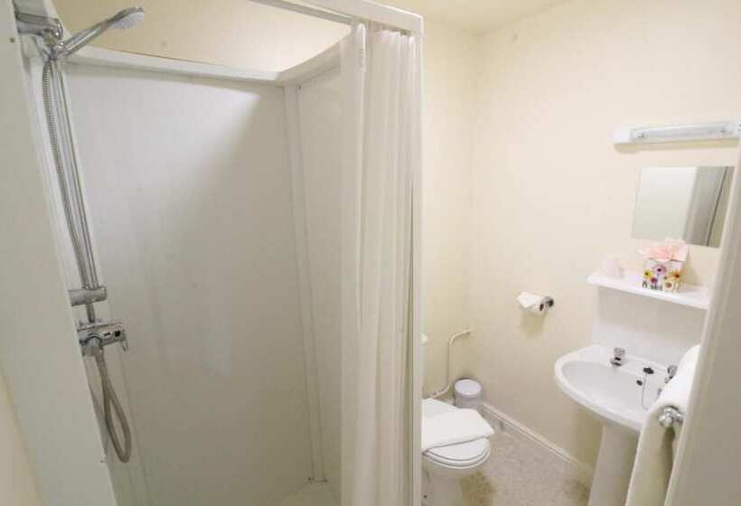 호텔 Clarence Gardens