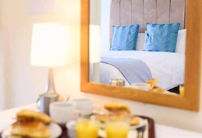 호텔 Clarence Gardens