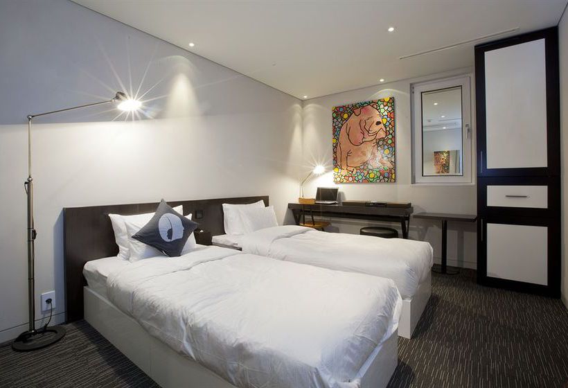 בית מלון כפרי The Designers Samseong