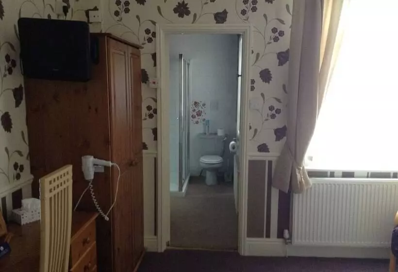 بنسيون The Kensington