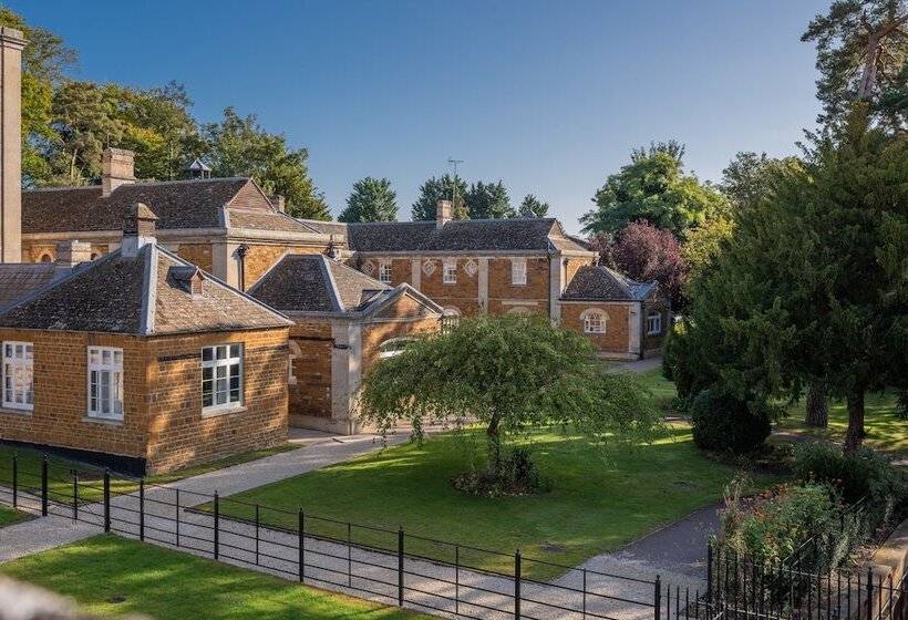 Rushton Hall Hotel And Spa