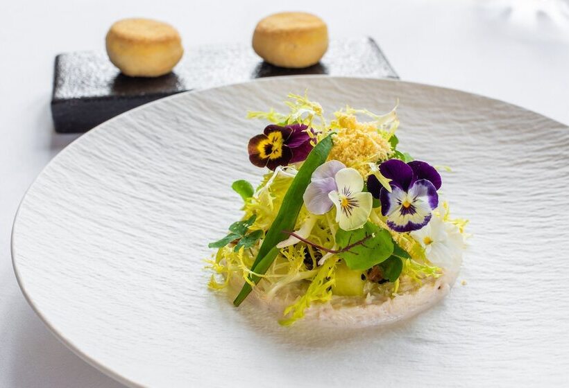 Rushton Hall Hotel And Spa