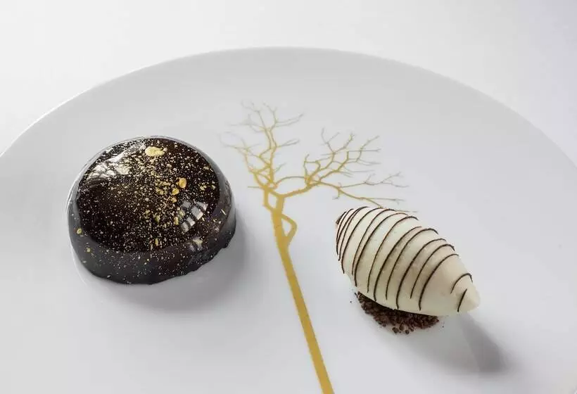 Rushton Hall Hotel And Spa