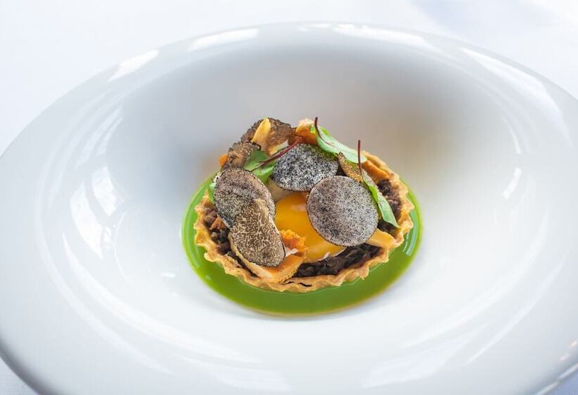 Rushton Hall Hotel And Spa