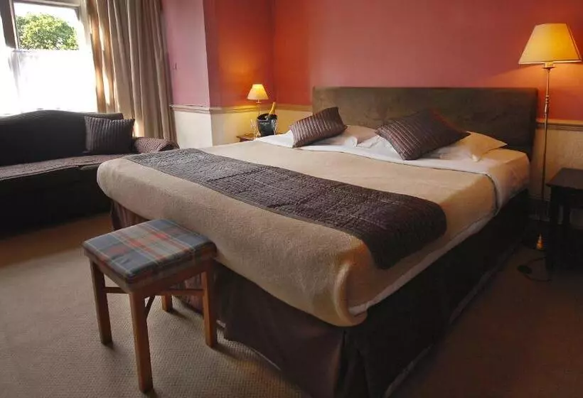 Tree Hotel At Iffley