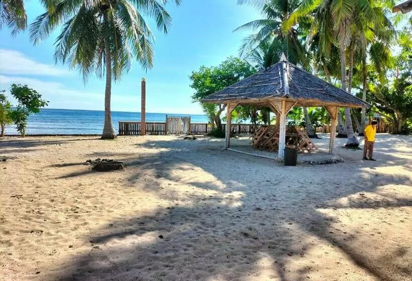 Aamiaismajoitus (B&B) Isla Mystica Beach Resort