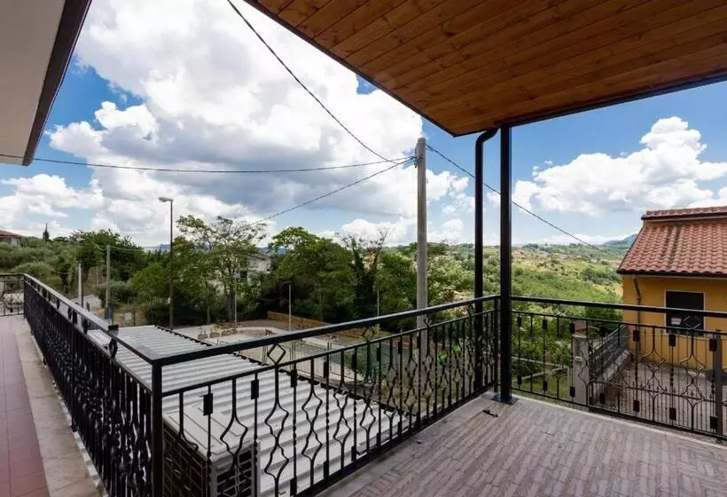ホテル Agriturismo Montagne Verdi   Irpinia