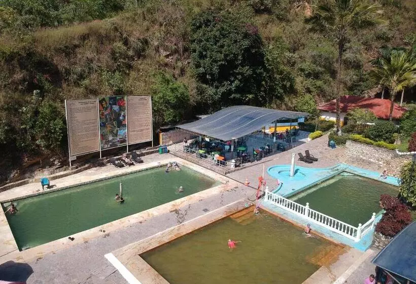 ホテル Centro Vacacional Paraiso Termal