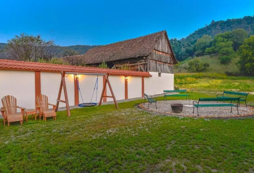 Retkeilymaja Casa Trappold