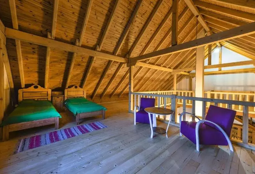 Retkeilymaja Casa Trappold