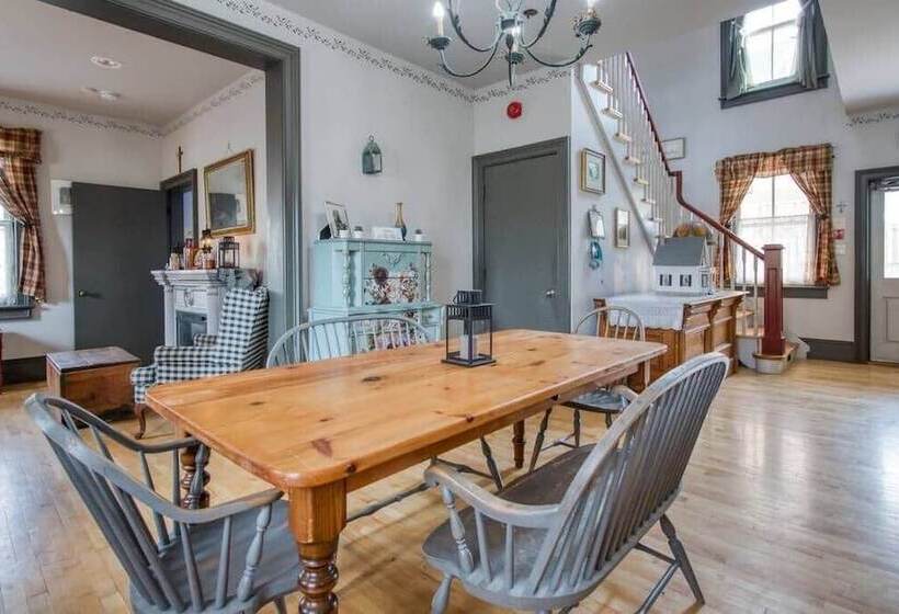 Bed and Breakfast Bristows Inn