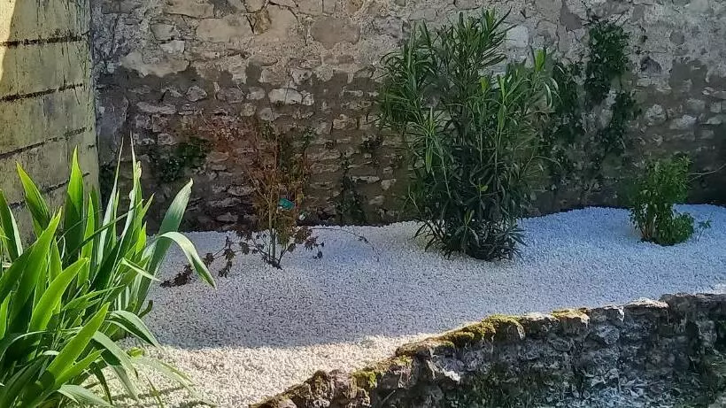 Aamiaismajoitus (B&B) La Maison Josnes De Mady