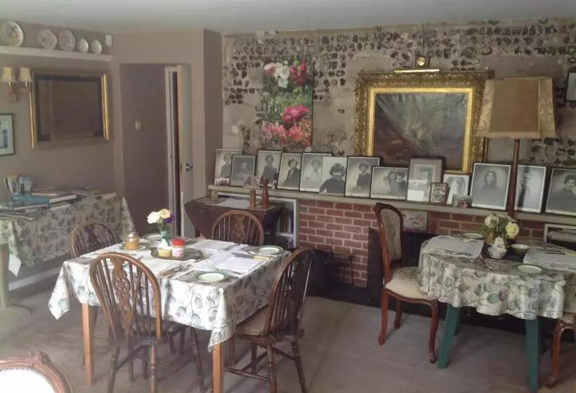 Aamiaismajoitus (B&B) The Mill House