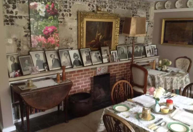 Aamiaismajoitus (B&B) The Mill House