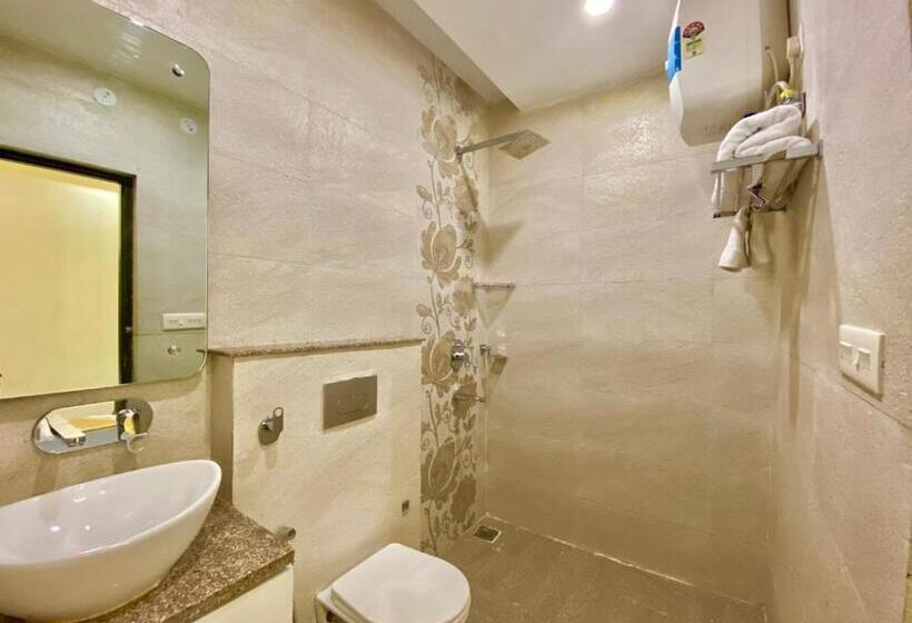 Green View By Green Tree Hotels