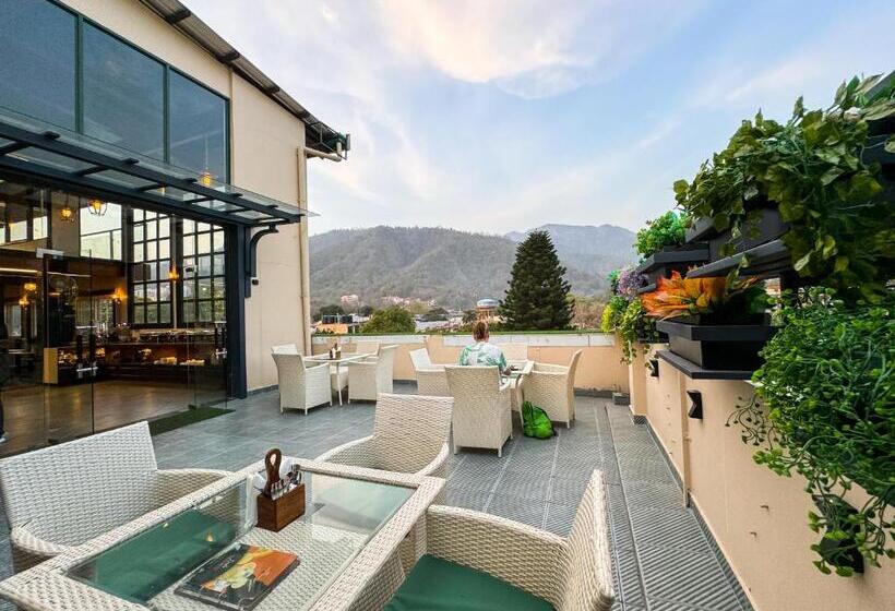 Green View By Green Tree Hotels