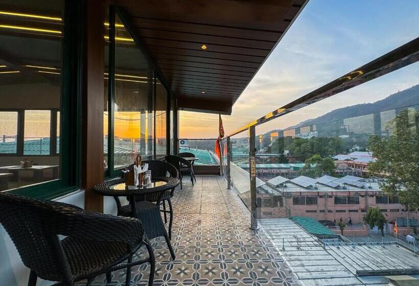 Green View By Green Tree Hotels