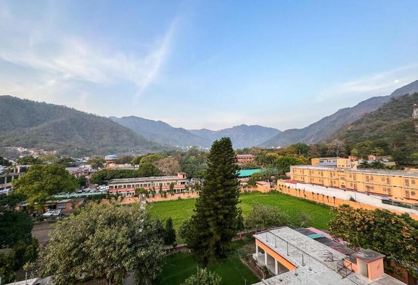 Green View By Green Tree Hotels